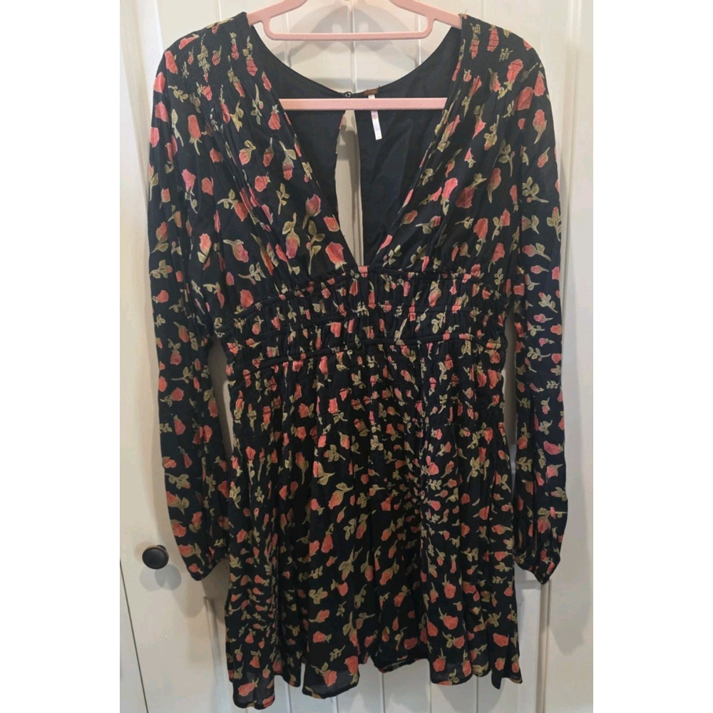 Free People Keep You Mini Dress Size L $128 Floral Flowy Runched V Neck Feminine - Picture 4 of 8